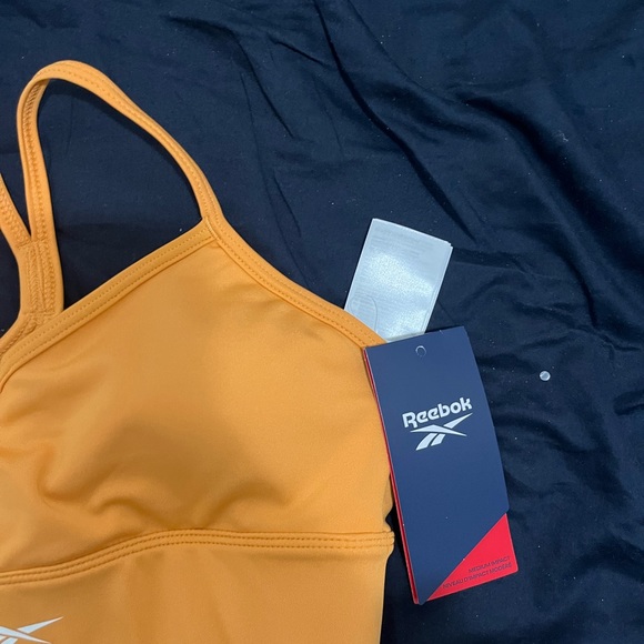 BNWT Orange Reebok Sports Bra - Picture 2 of 4